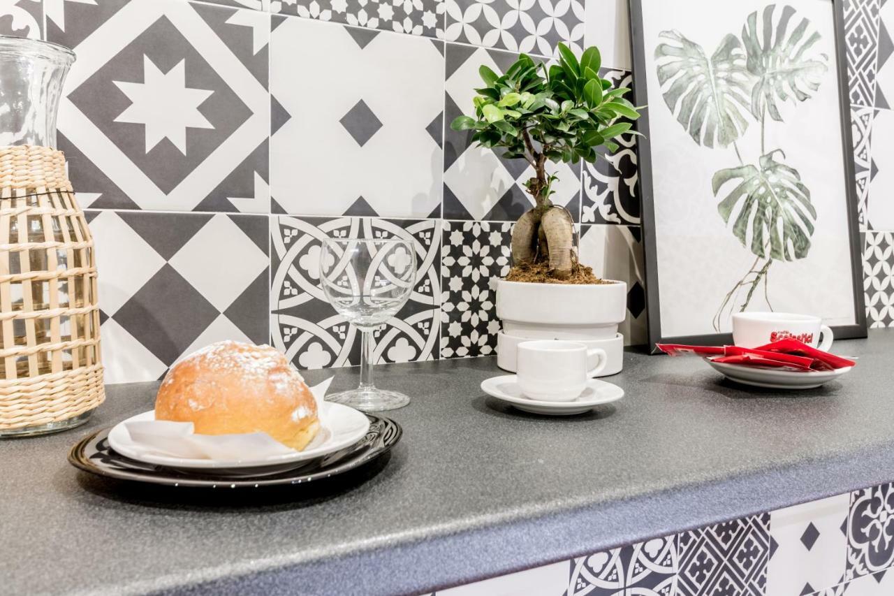 Gasthof Marconi 94 - Apartment&private
